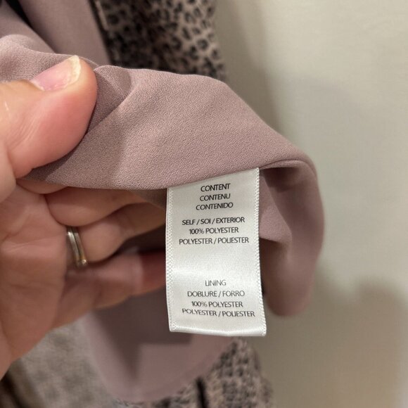 Wayf Women's Animal Print Long Sleeve V-Neck Belted Midi Wrap Dress Size XS - Picture 10 of 12